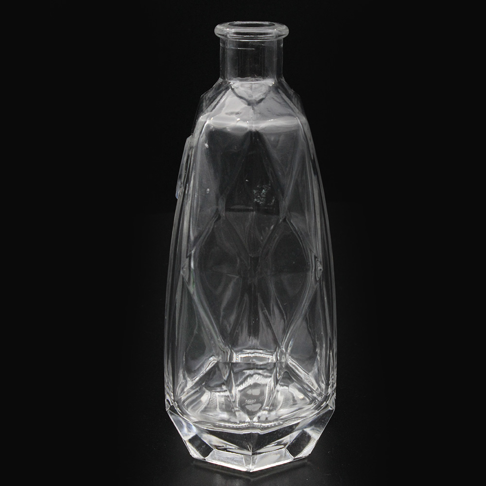 Crystal 700ml Spirit Glass Bottle
