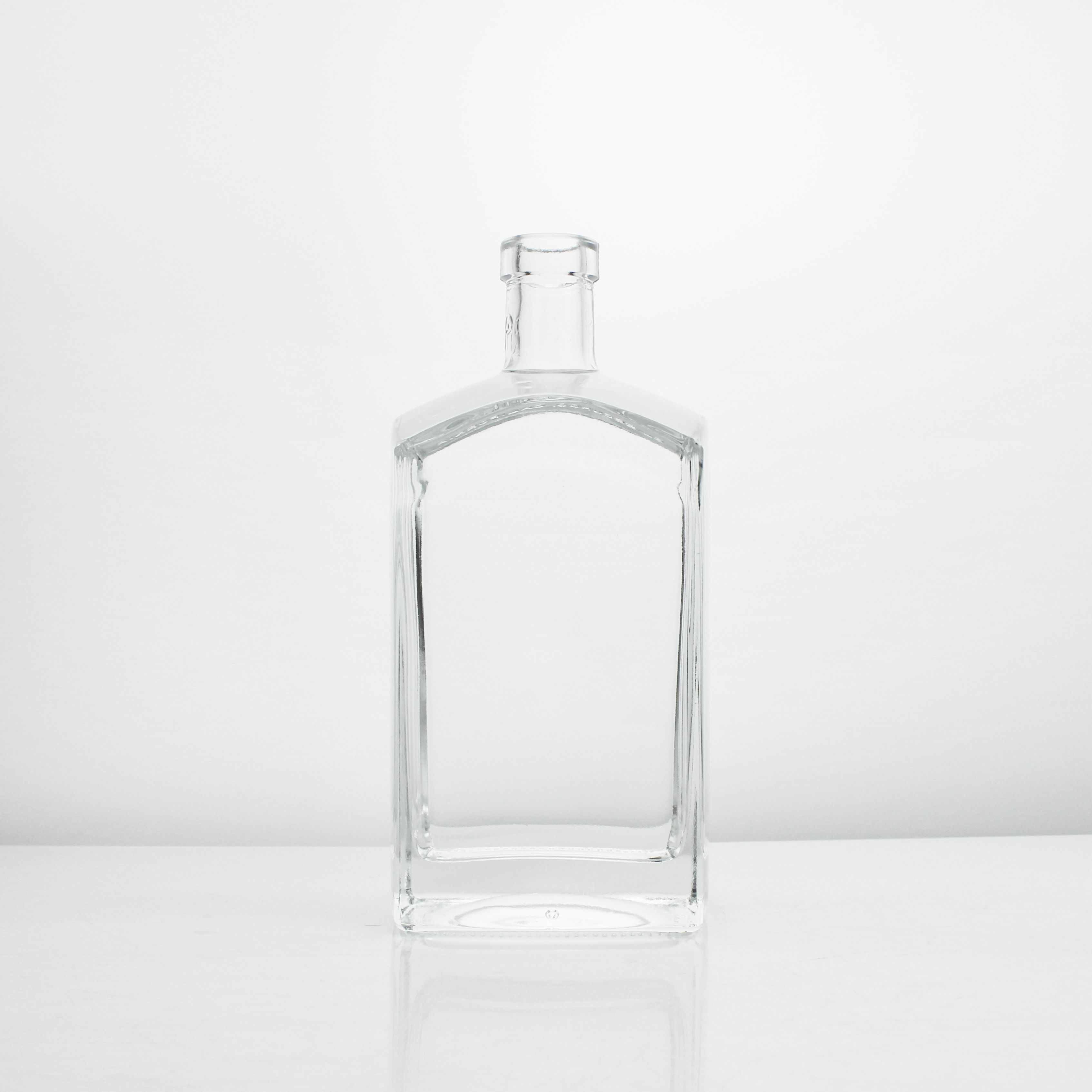 750ml Square Shape Flint Vodka Liquor Whisky Glass Bottle