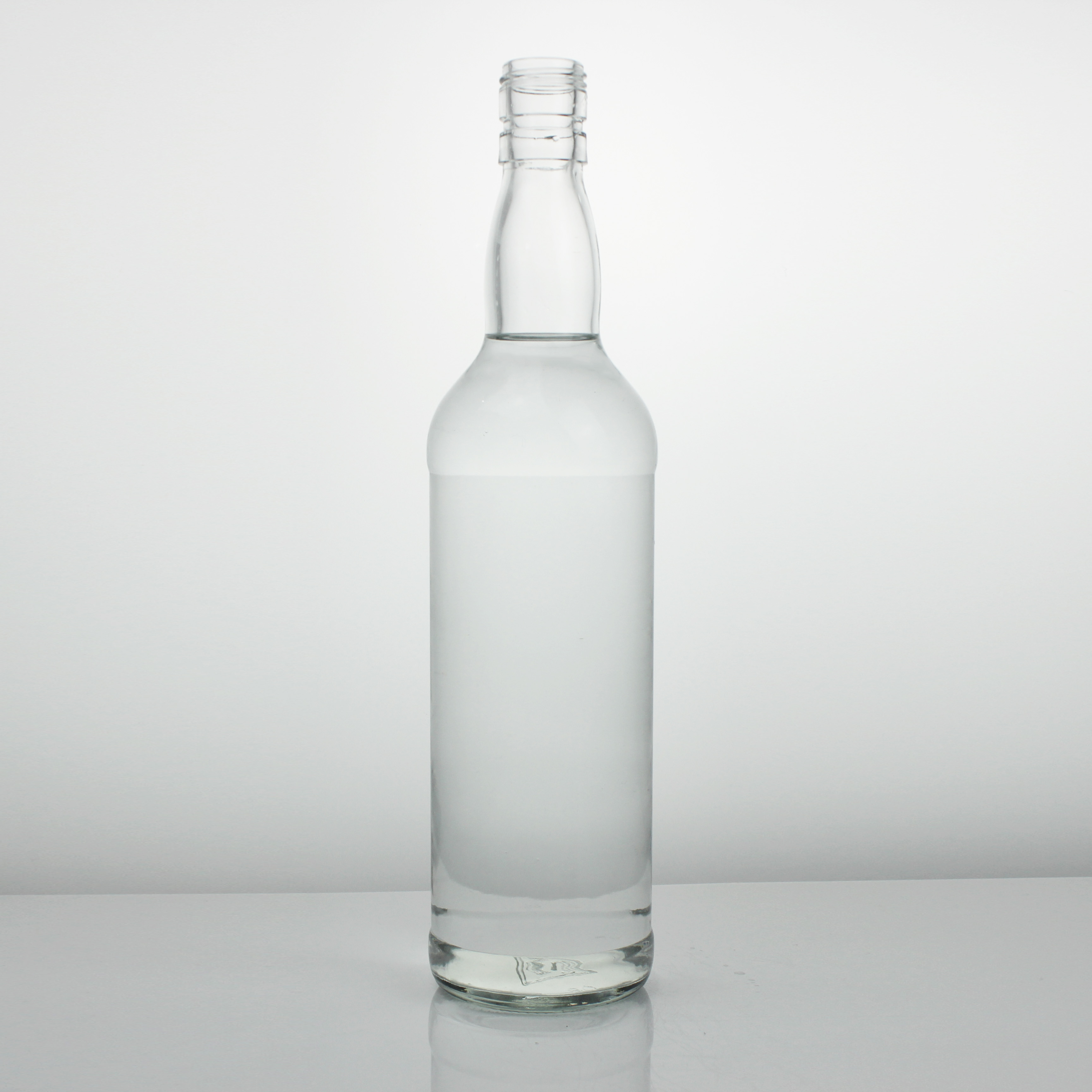 Screw Top 750ml Vodka Glass Bottle
